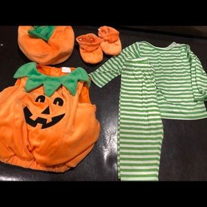 Infant pumpkin costume